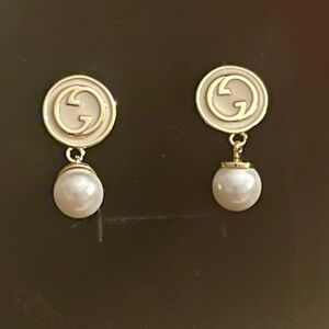 GUCCI Pearl Drop Earrings